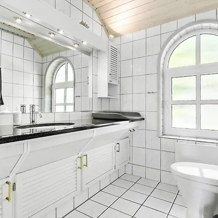 Holiday home 84363-knebel-apollovej-108 *