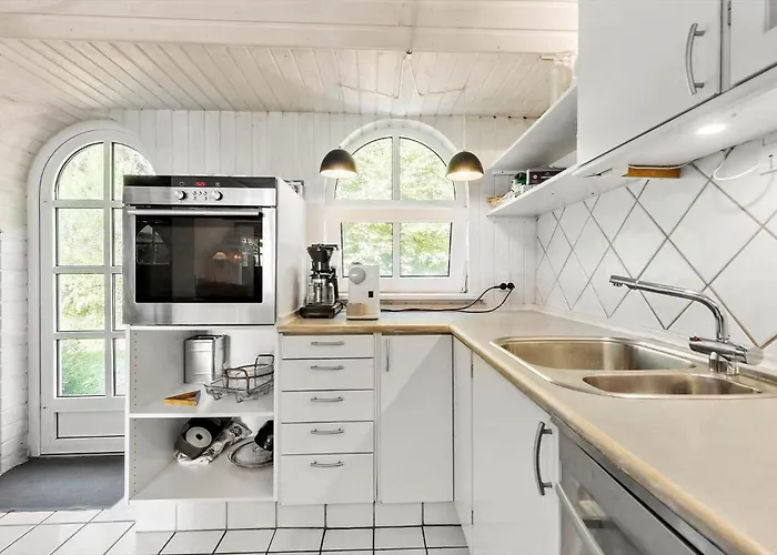 84363-knebel-apollovej-108 * Knebel