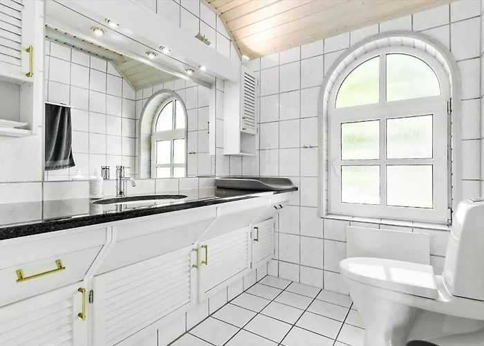 84363-knebel-apollovej-108